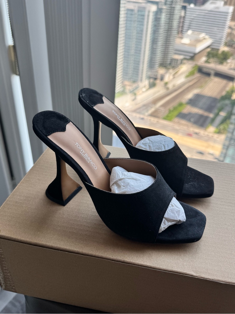 new Amina Muaddi alike Tony Bianco black heels